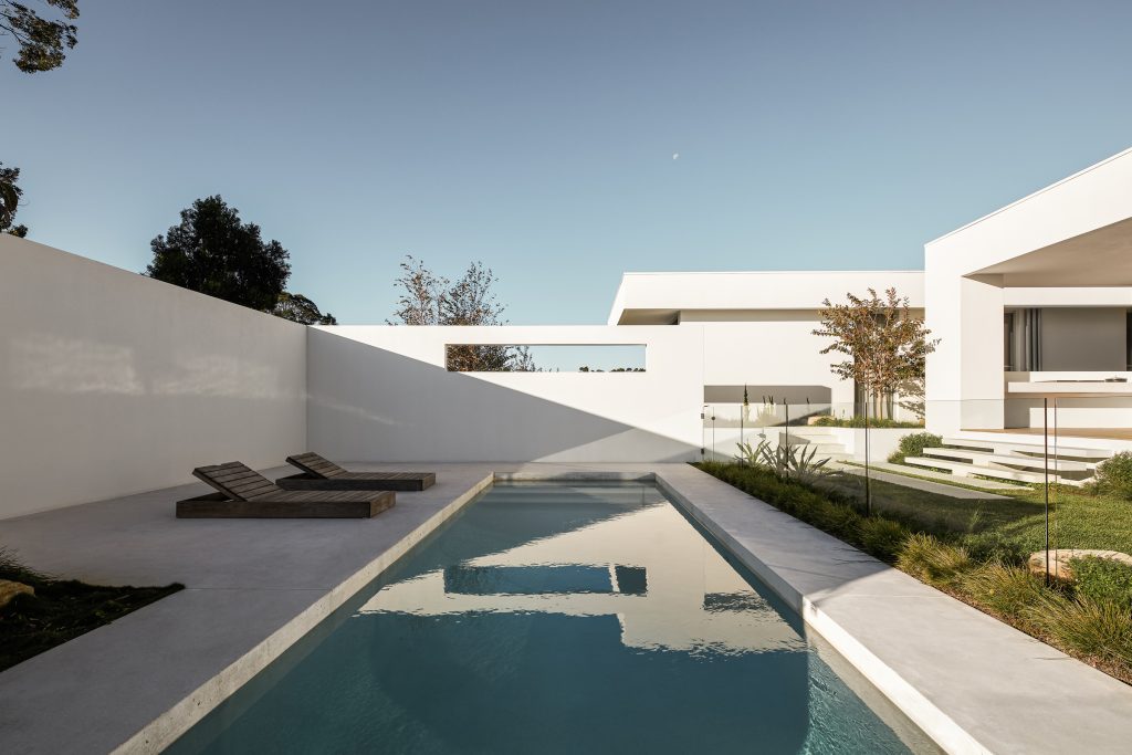 Currawong House pool
